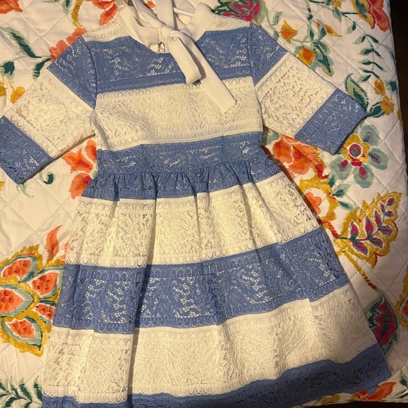 Dainty Jewells Other - dainty dress was only worn once for some photos..size small fits girl 3/4